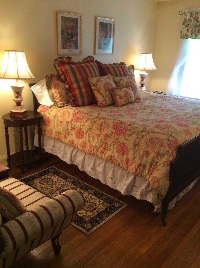 The Red Hook Country Inn, An "Old Rhinebeck" Bed & Breakfast Dış mekan fotoğraf