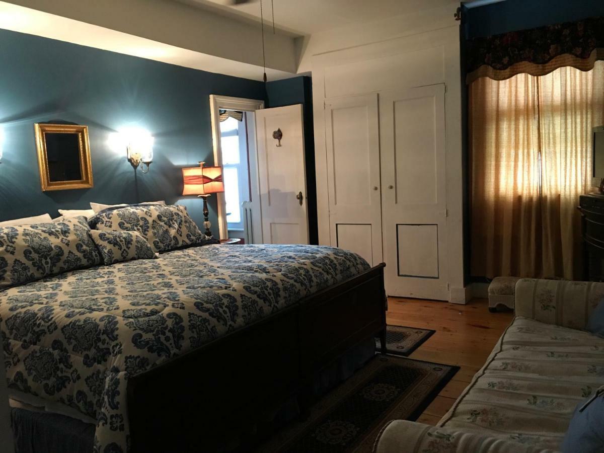 The Red Hook Country Inn, An "Old Rhinebeck" Bed & Breakfast Dış mekan fotoğraf