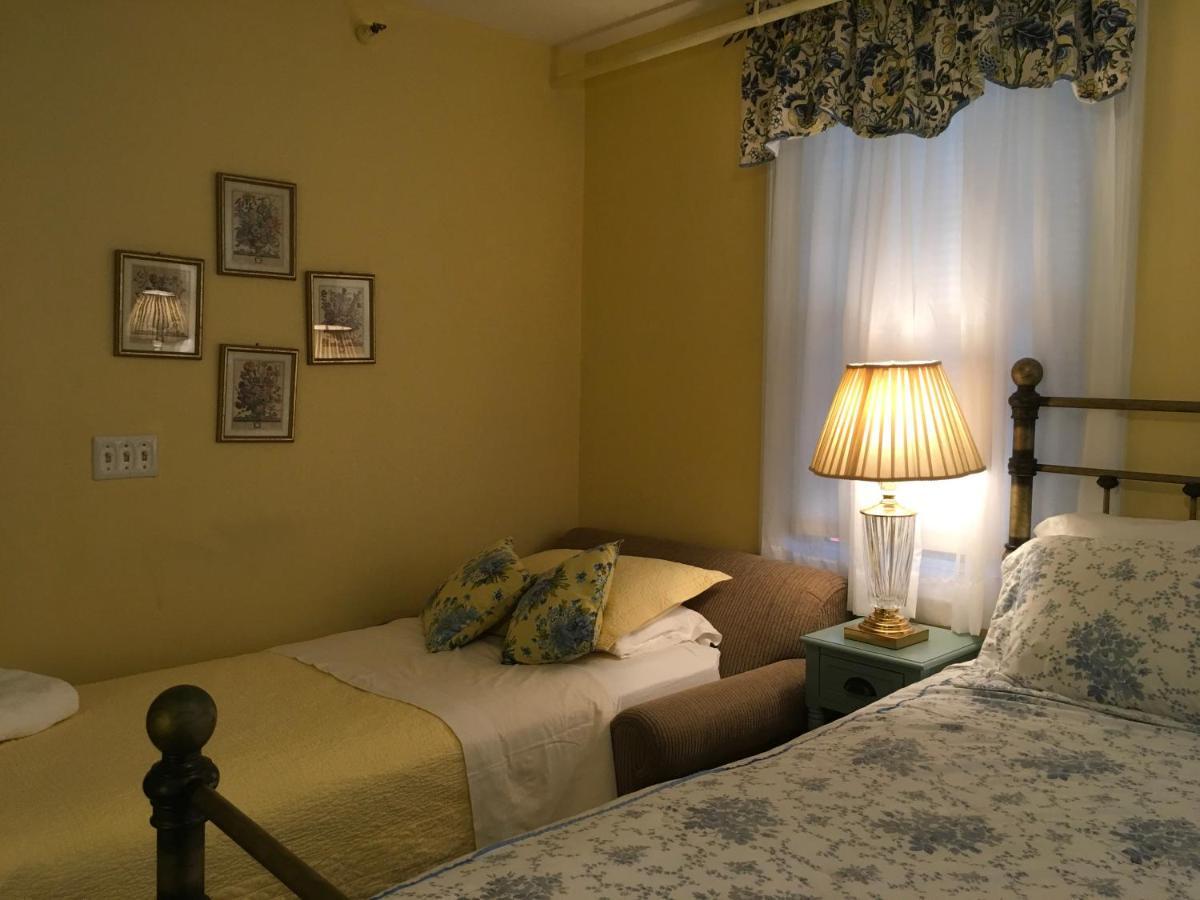 The Red Hook Country Inn, An "Old Rhinebeck" Bed & Breakfast Dış mekan fotoğraf