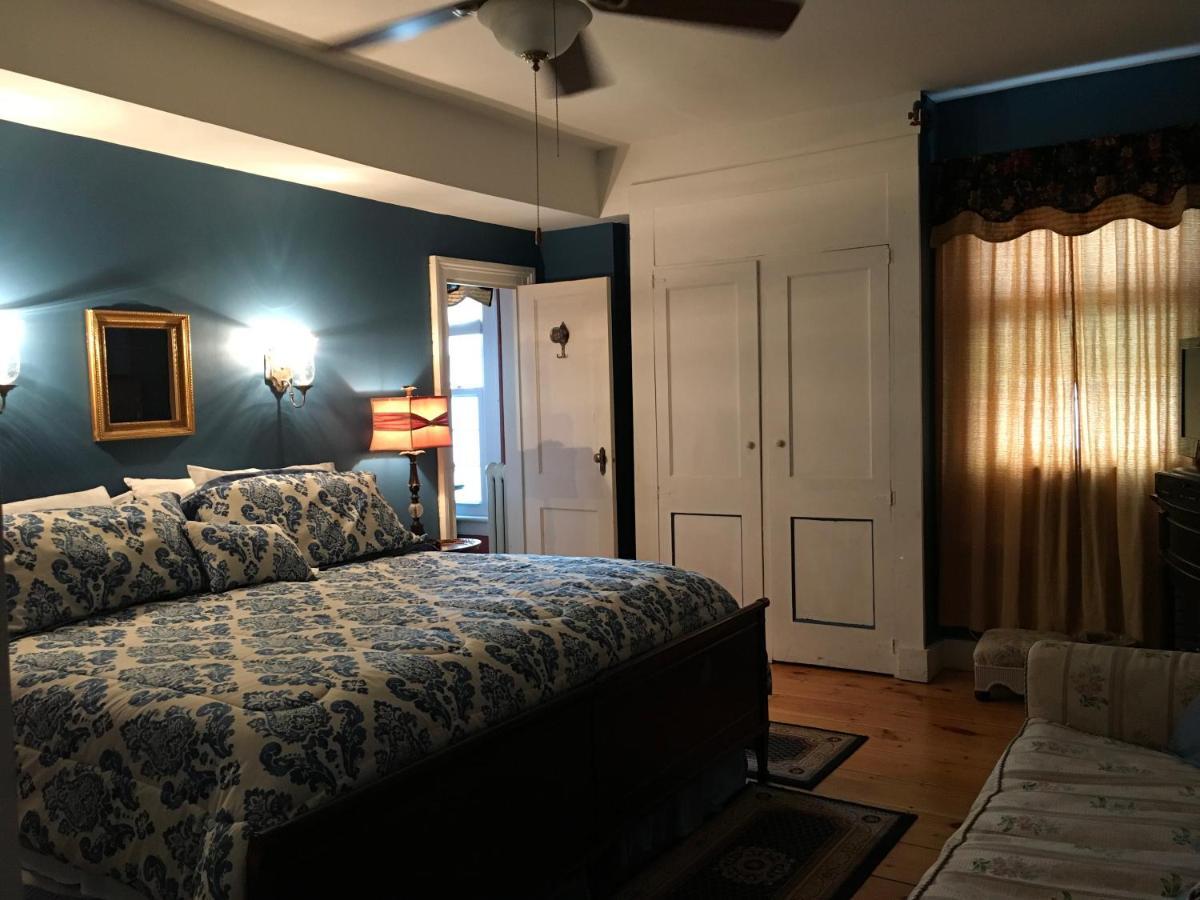 The Red Hook Country Inn, An "Old Rhinebeck" Bed & Breakfast Dış mekan fotoğraf